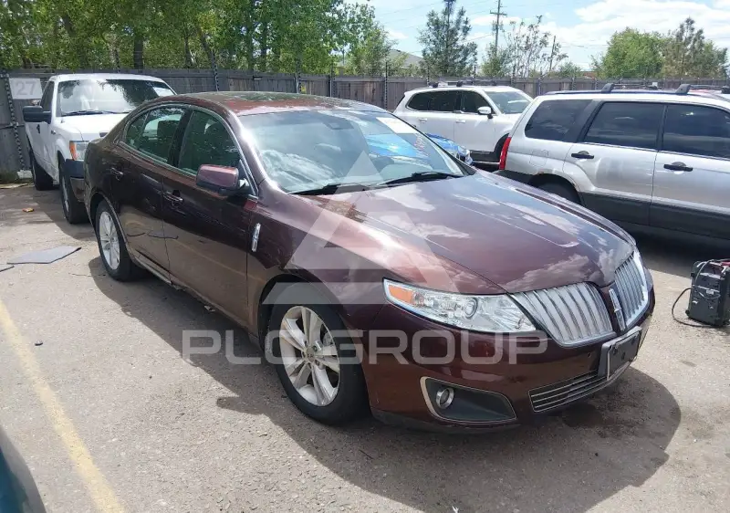 2010 Lincoln MKS photo