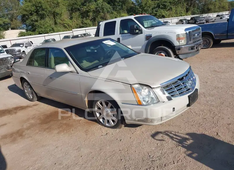2010 Cadillac DTS фото
