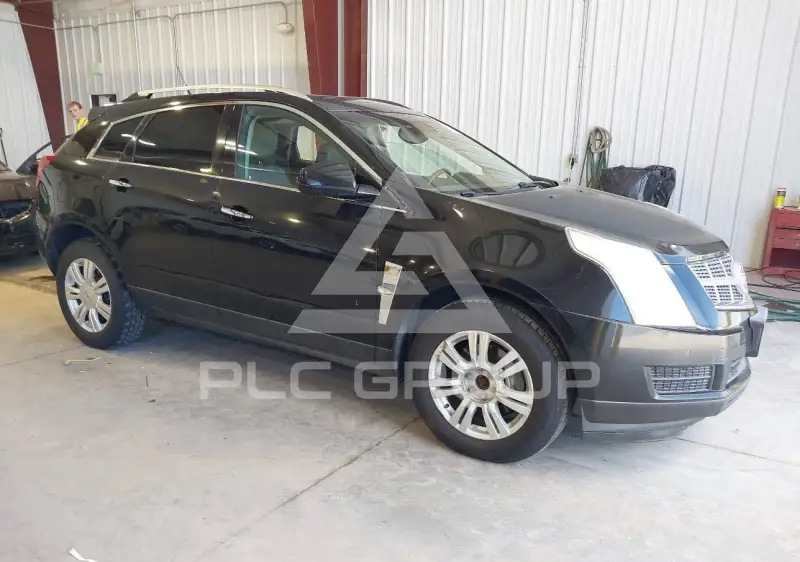 2010 Cadillac SRX photo