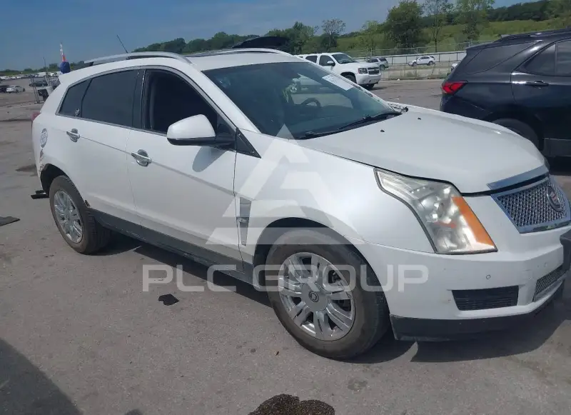 2010 Cadillac SRX photo
