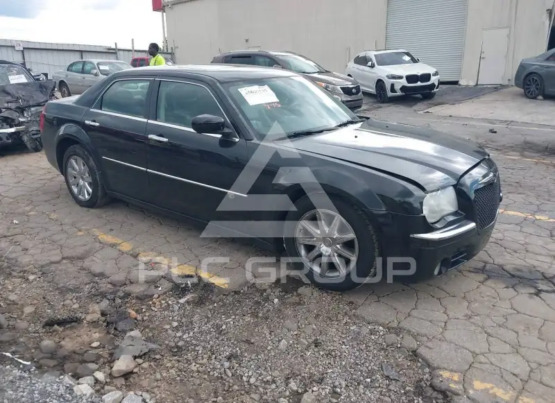 2010 Chrysler 300 photo