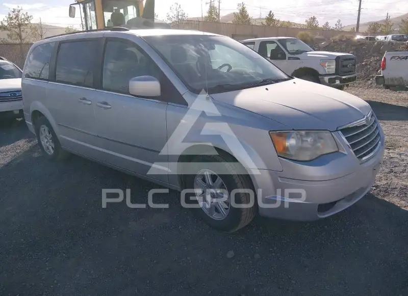 2010 Chrysler TOWN & COUNTRY фото