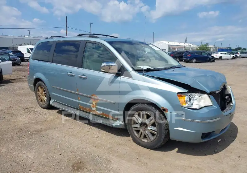 2010 Chrysler TOWN & COUNTRY фото