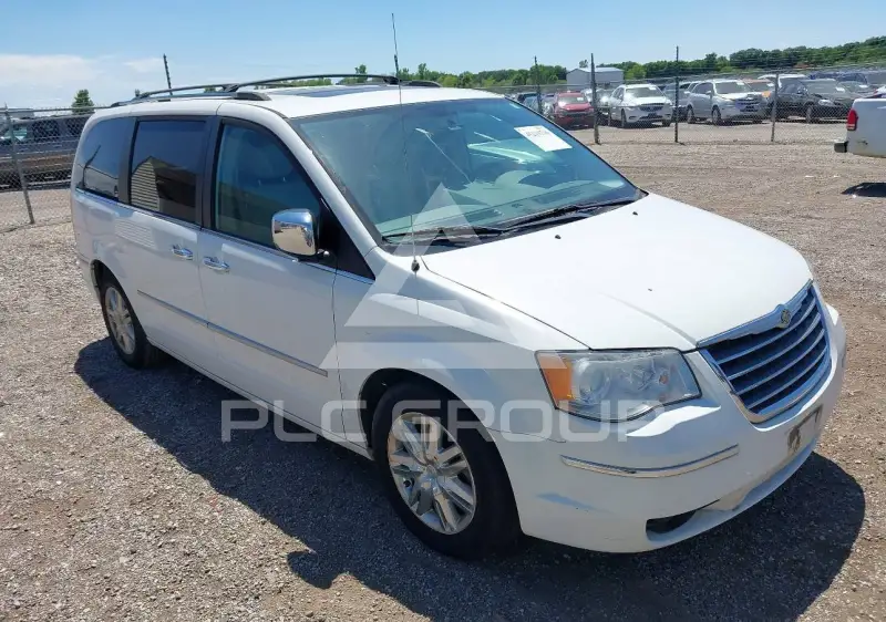 2010 Chrysler TOWN & COUNTRY фото