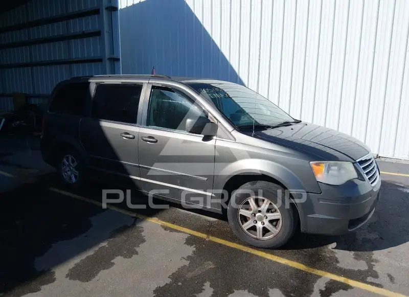 2010 Chrysler TOWN & COUNTRY photo