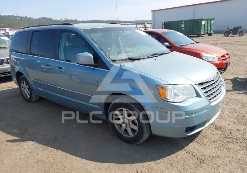 2010 Chrysler TOWN & COUNTRY photo