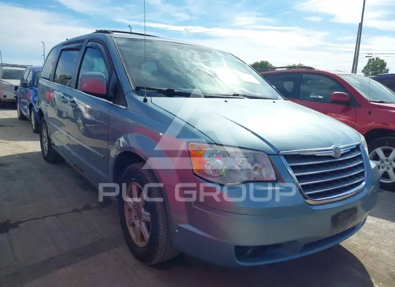 2010 Chrysler TOWN & COUNTRY photo