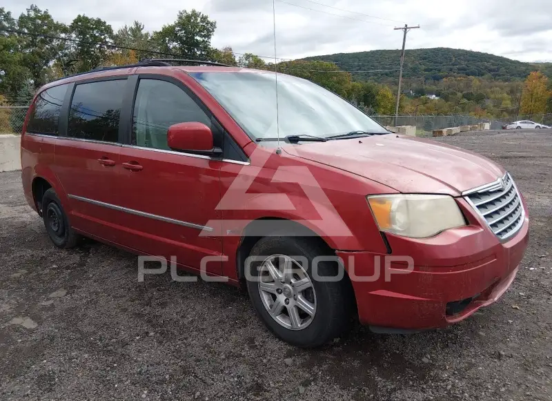 2010 Chrysler TOWN & COUNTRY photo