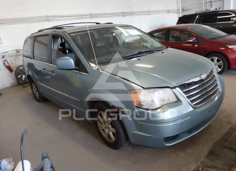 2010 Chrysler TOWN & COUNTRY фото