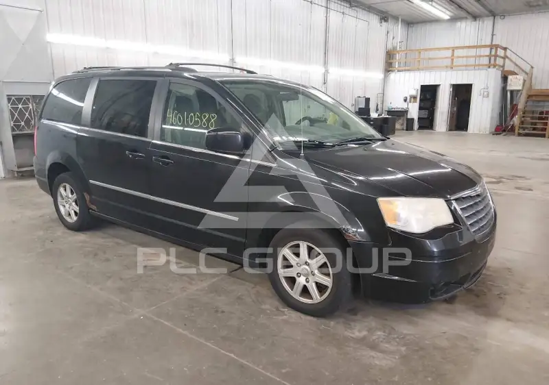 2010 Chrysler TOWN & COUNTRY фото