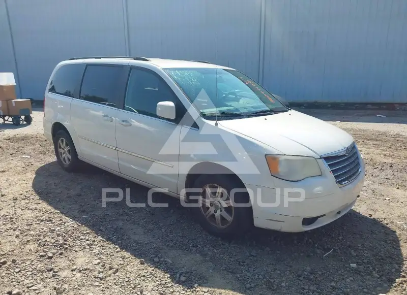 2010 Chrysler TOWN & COUNTRY фото