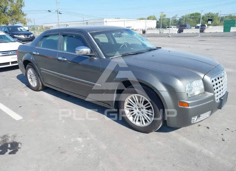 2010 Chrysler 300 фото