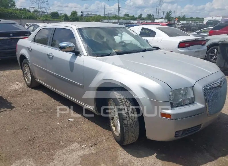 2010 Chrysler 300 фото