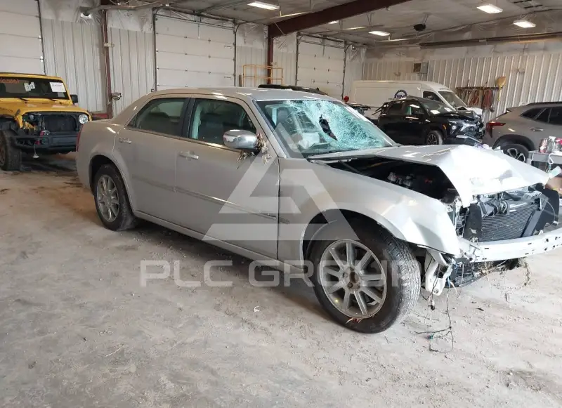 2010 Chrysler 300 photo