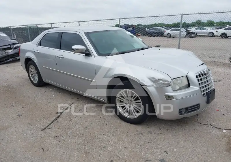 2010 Chrysler 300 фото