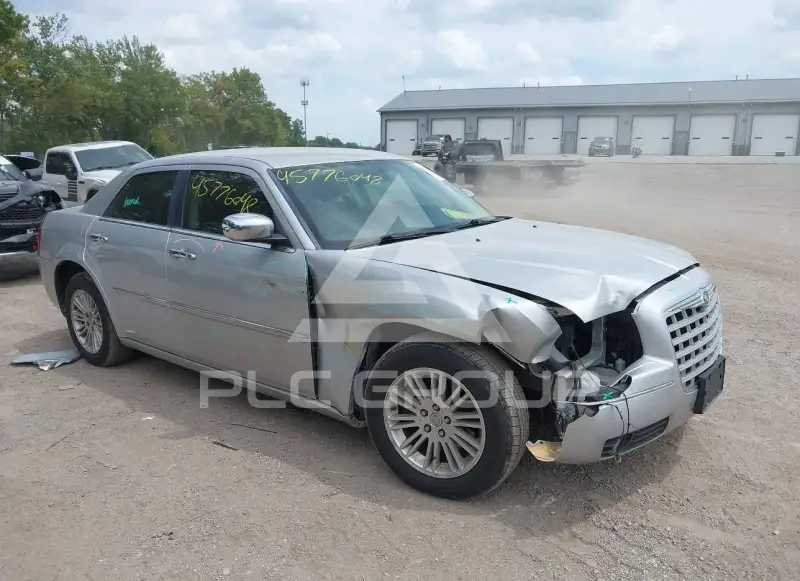 2010 Chrysler 300 фото