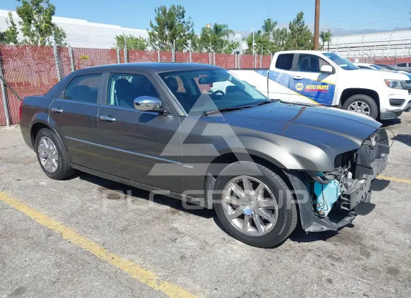 2010 Chrysler 300 фото