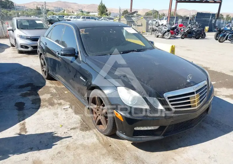 2010 Mercedes Benz E 63 AMG фото