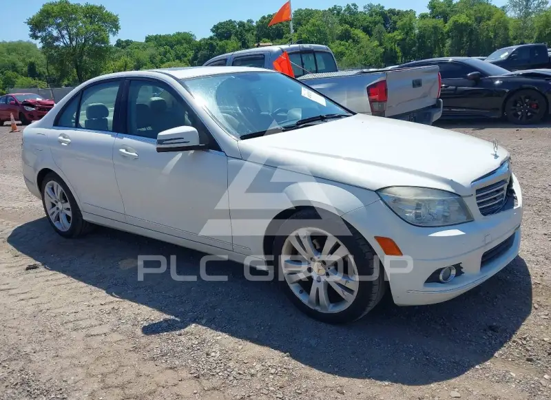 2010 Mercedes Benz C 300 фото