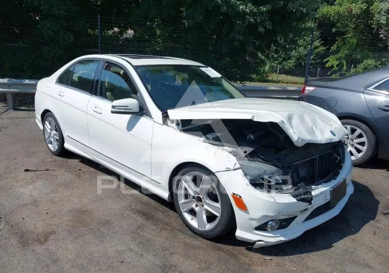 2010 Mercedes Benz C 300 фото