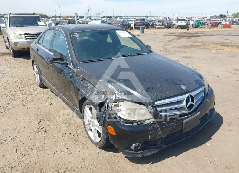 2010 Mercedes Benz C 300 фото