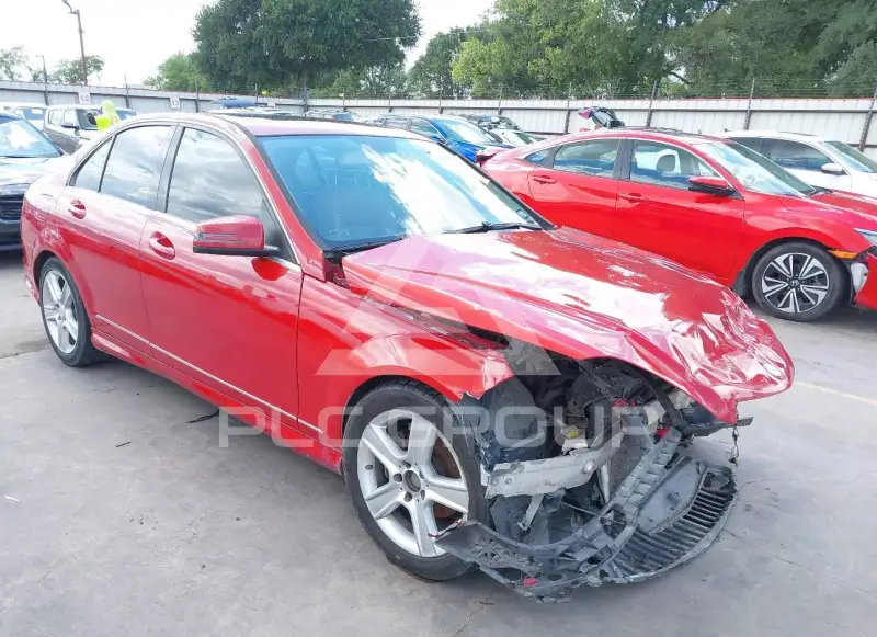 2010 Mercedes Benz C 300 фото