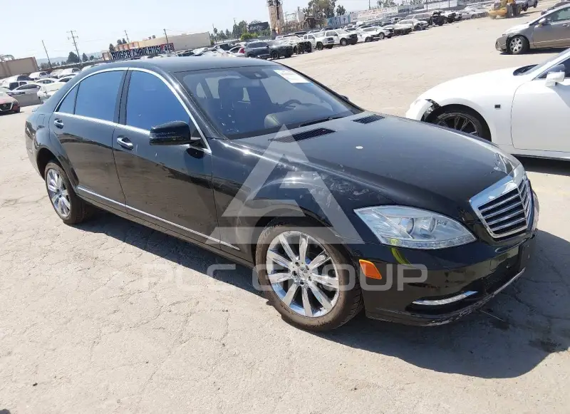 2010 Mercedes Benz S 550 photo
