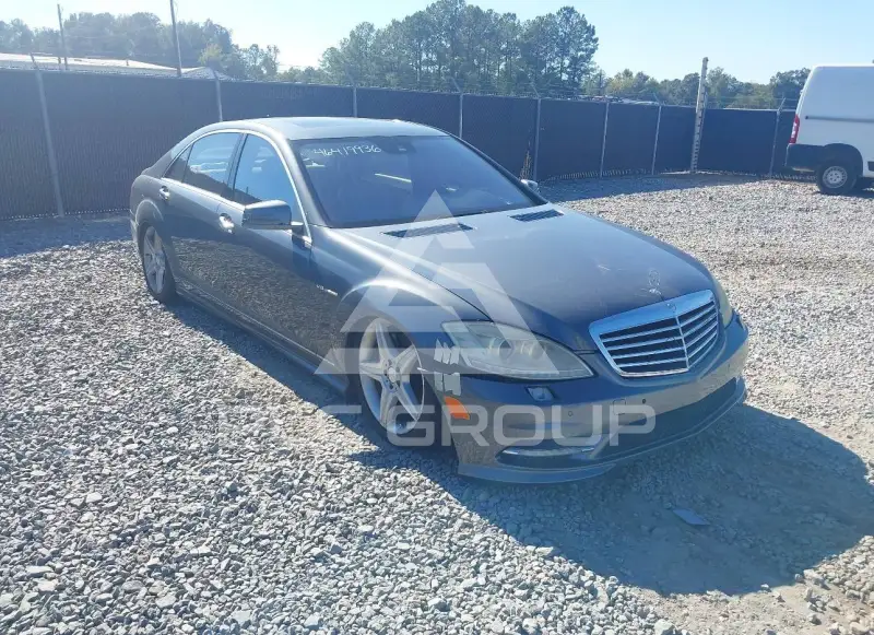 2010 Mercedes Benz S 550 photo