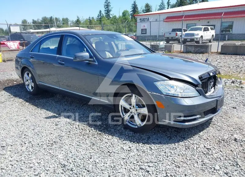 2010 Mercedes Benz S 550 фото