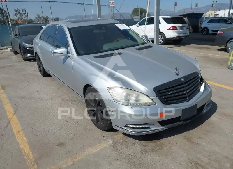 2010 Mercedes Benz S 550 фото