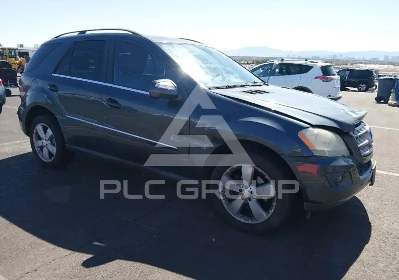 2010 Mercedes Benz ML 350 фото