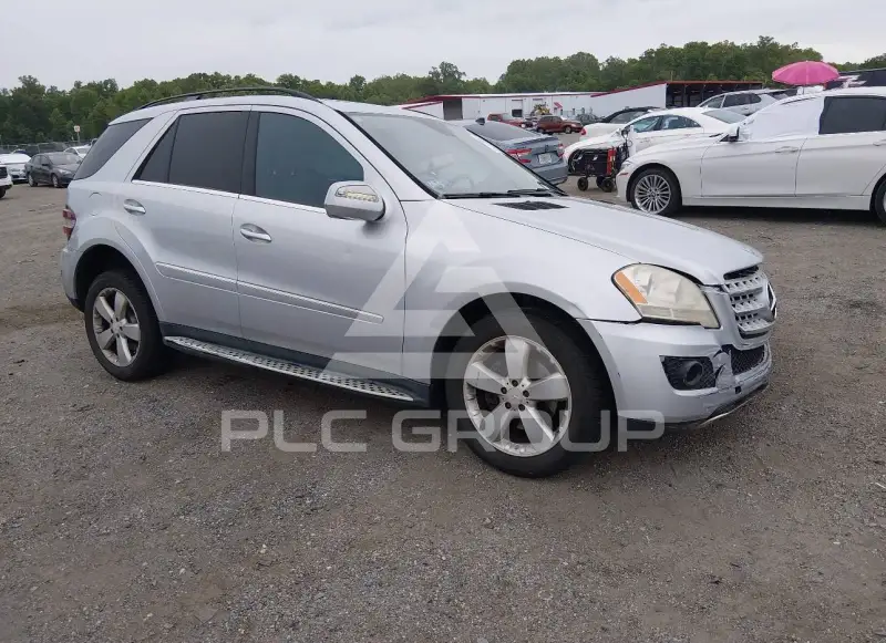 2010 Mercedes Benz ML 350 фото