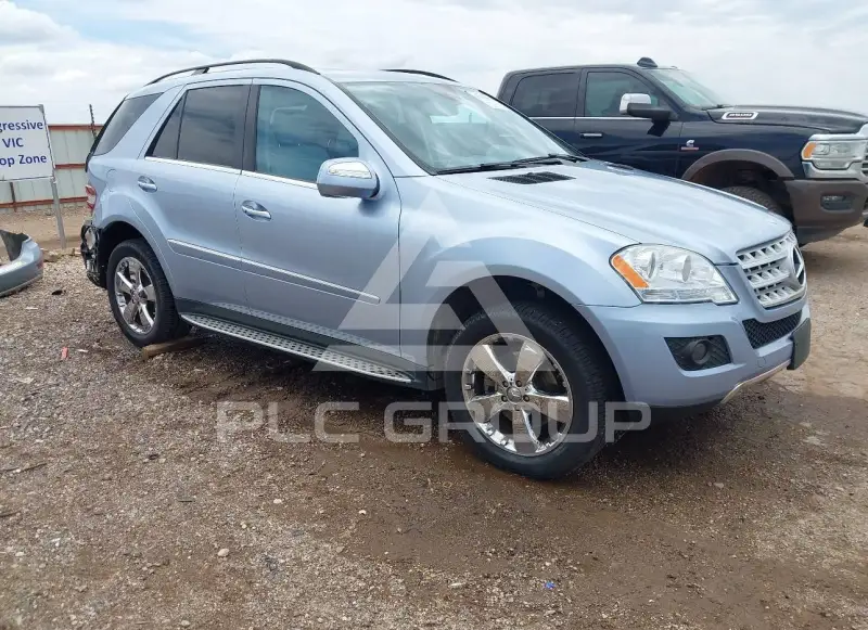 2010 Mercedes Benz ML 350 photo