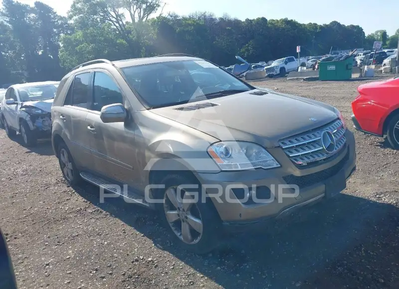 2010 Mercedes Benz ML 350 photo
