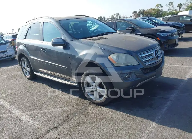 2010 Mercedes Benz ML 350 фото