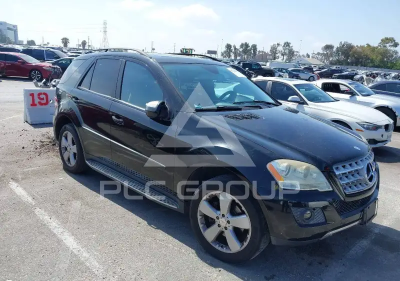 2010 Mercedes Benz ML 350 фото