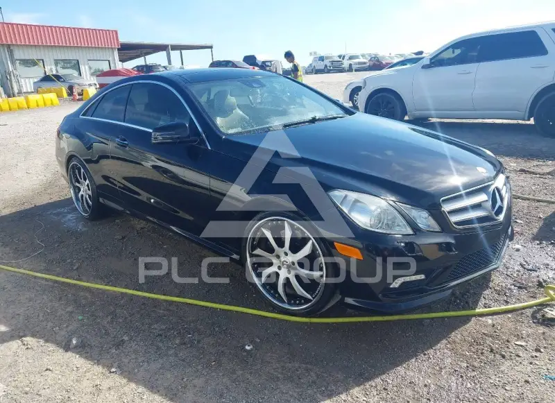 2010 Mercedes Benz E 550 фото