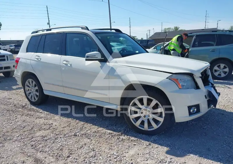2010 Mercedes Benz GLK 350 photo