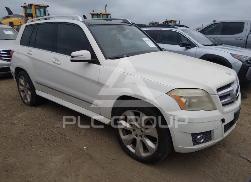 2010 Mercedes Benz GLK 350 photo