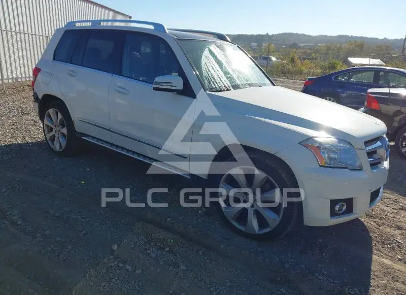 2010 Mercedes Benz GLK 350 photo