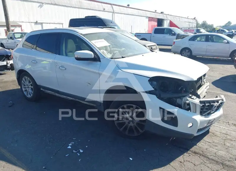 2010 Volvo XC60 photo