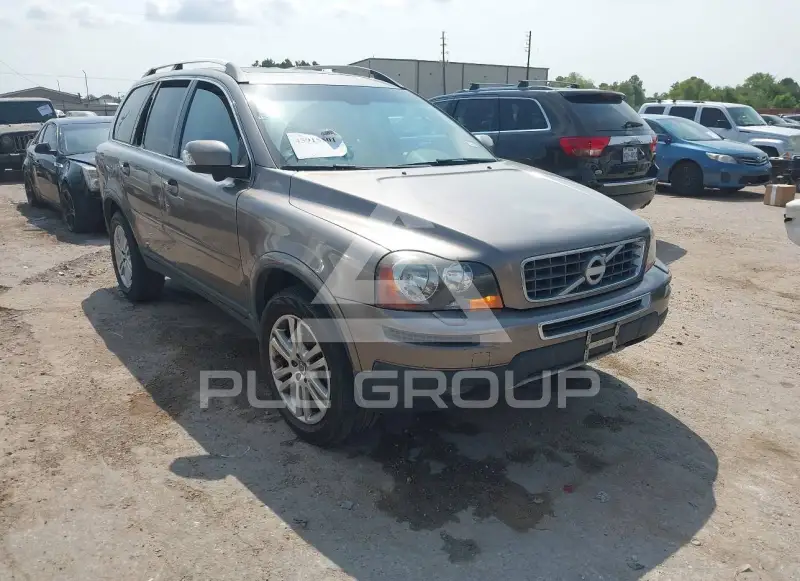 2010 Volvo XC90 photo