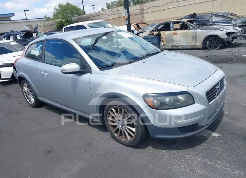 2010 Volvo C30 фото