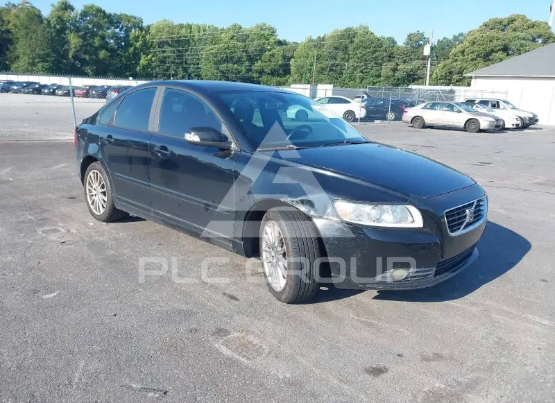 2010 Volvo S40 фото
