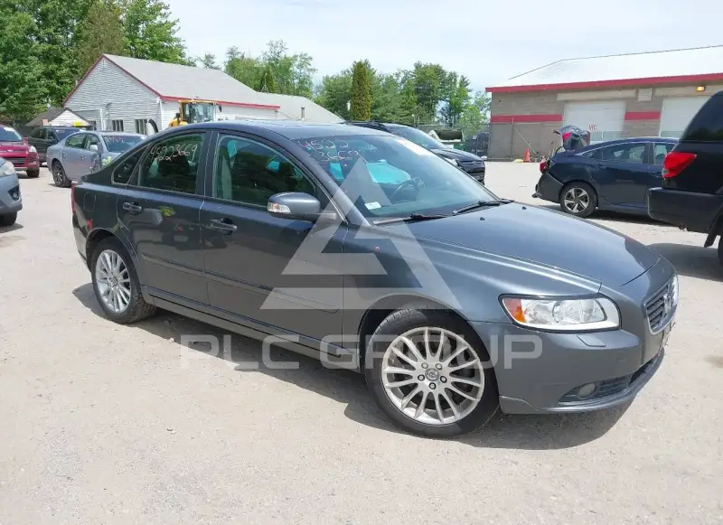 2010 Volvo S40 фото