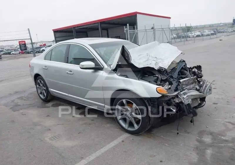 2010 Volvo S80 фото