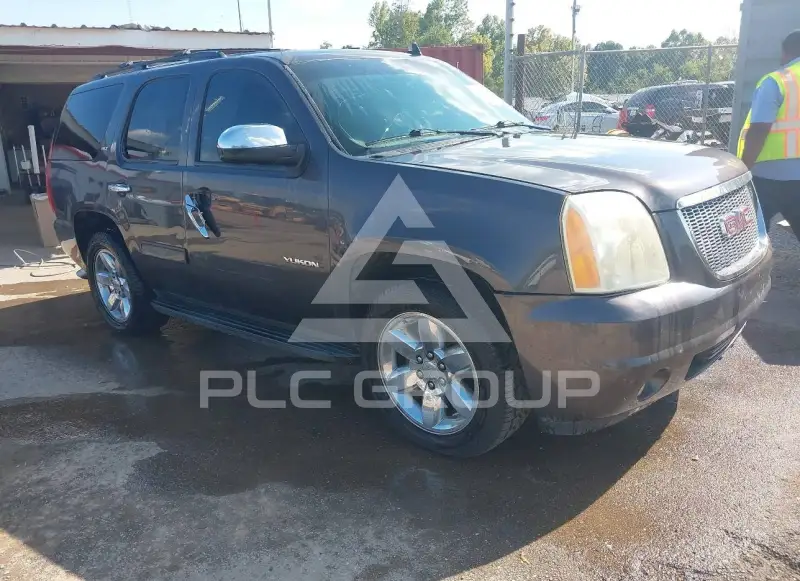 2010 GMC YUKON photo