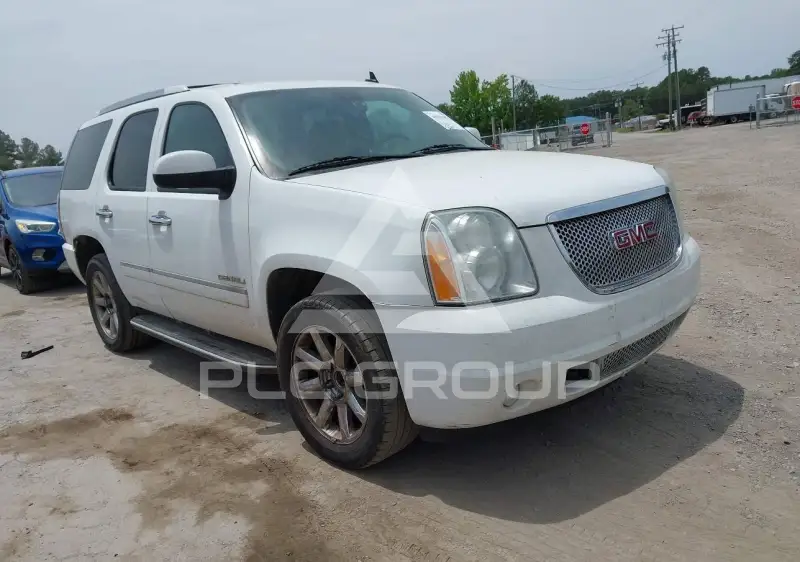 2010 GMC YUKON photo