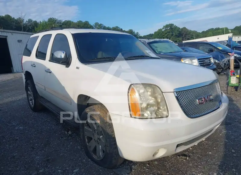 2010 GMC YUKON фото