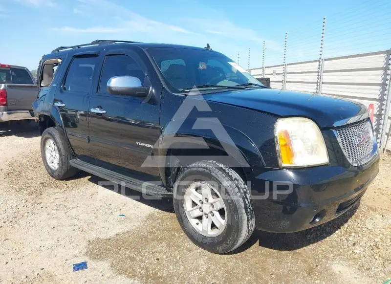 2010 GMC YUKON фото